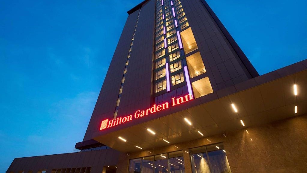 Hilton Garden Inn 4